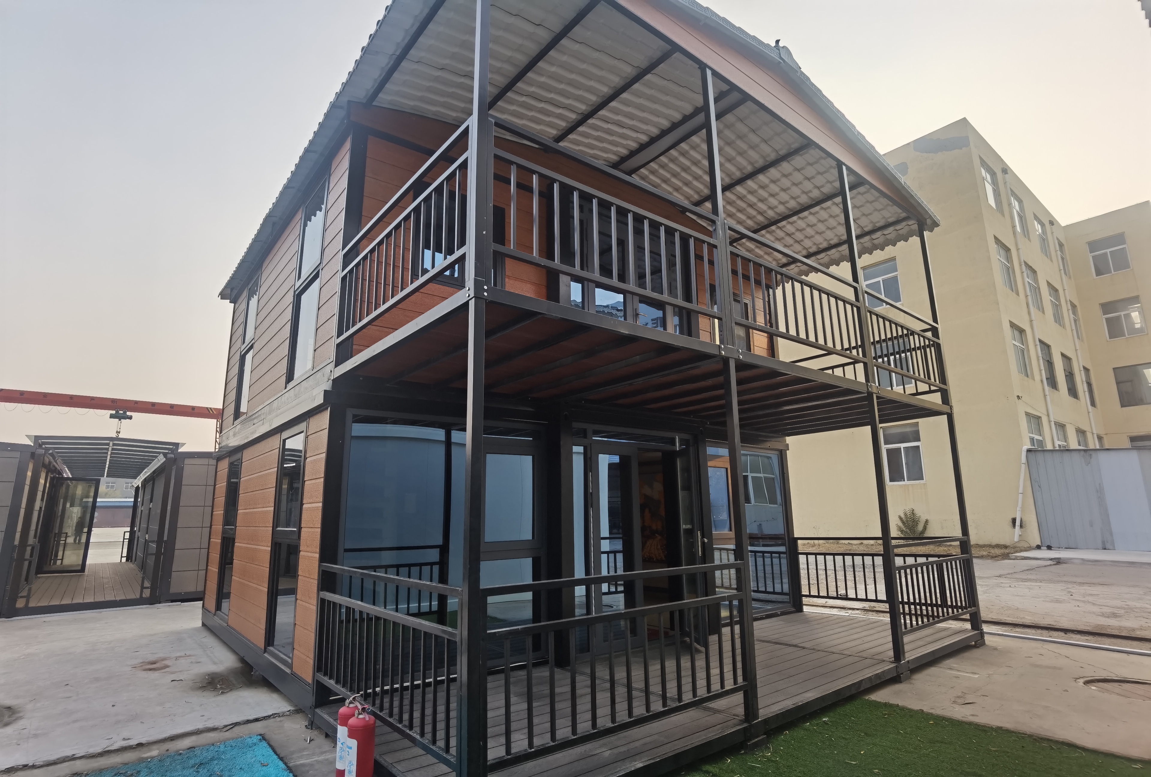 20-ft-two-stories-movable-house-with-terrace-facade.jpg