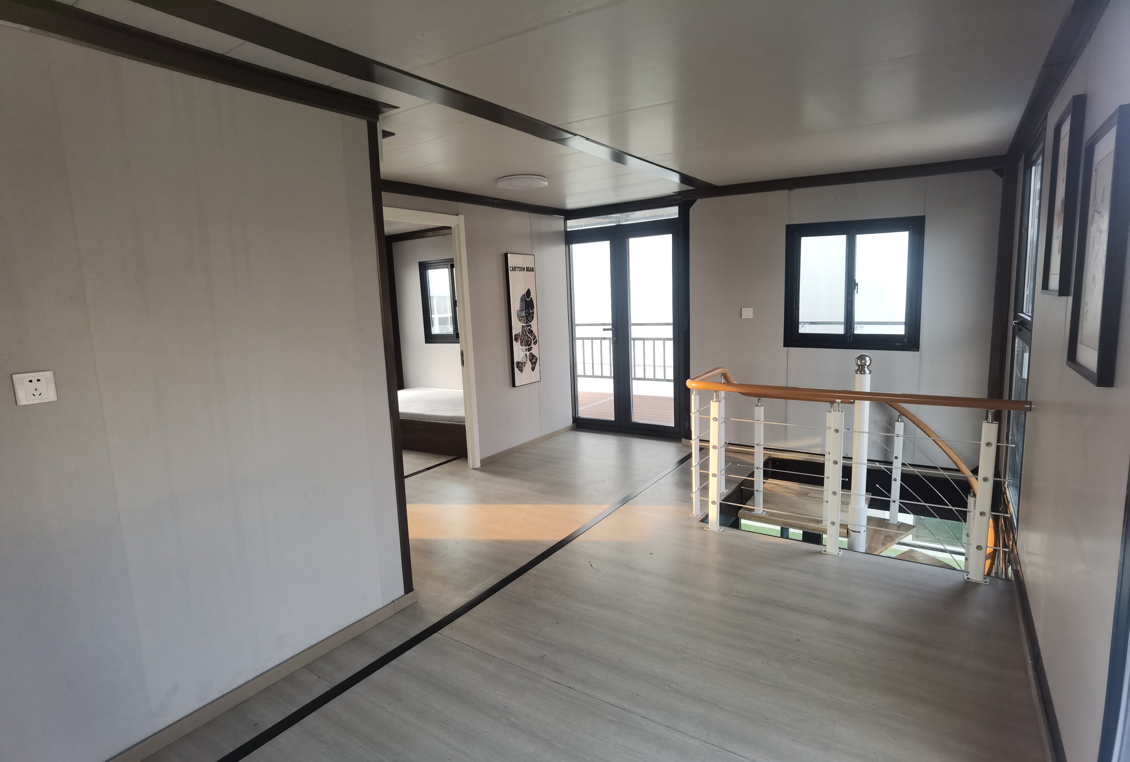 20-ft-two-stories-bedroom.jpg