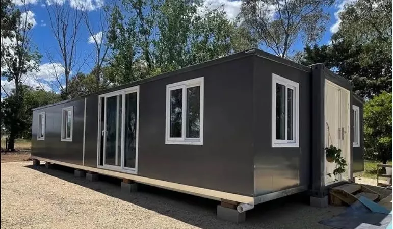 40-FT Expandable House