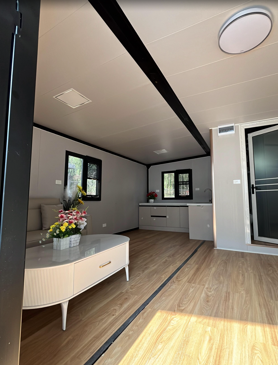20-ft-expandable-house-with-bathroom